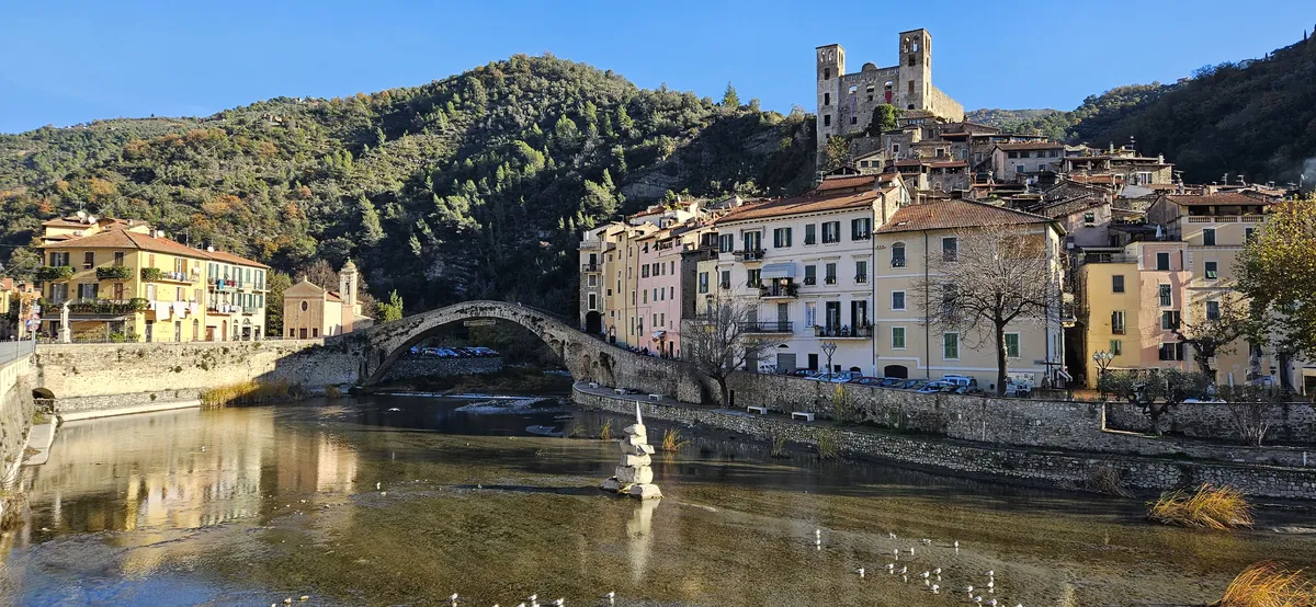 Dolceacqua, vista del borgo