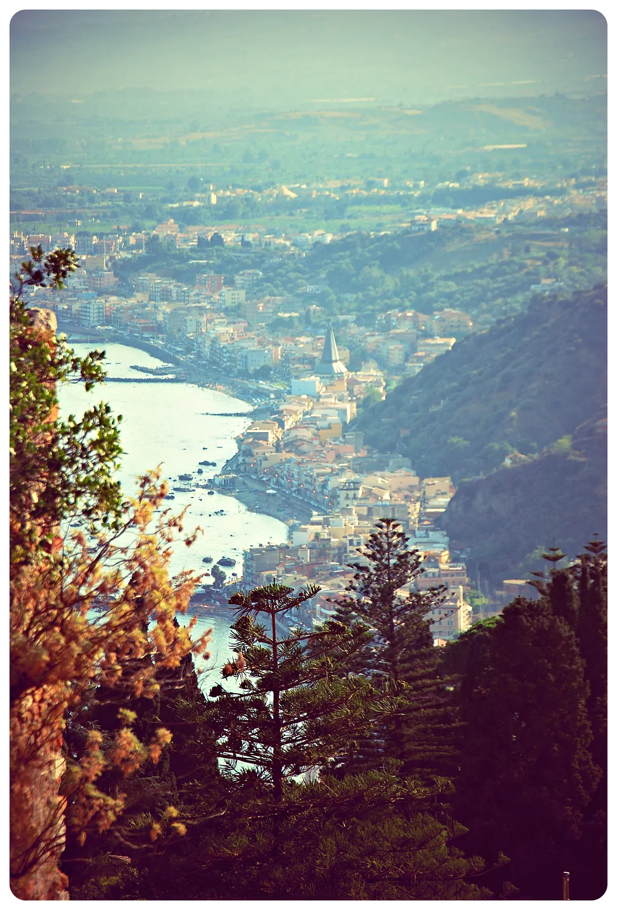 Taormina, vista del borgo